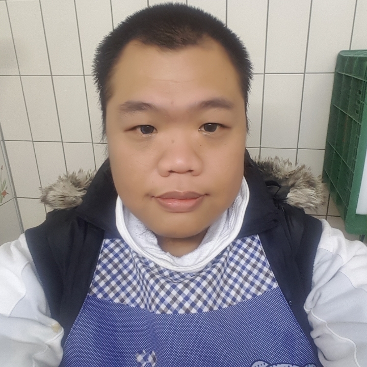 黑熊的第一张照片--桃园基督教相亲网