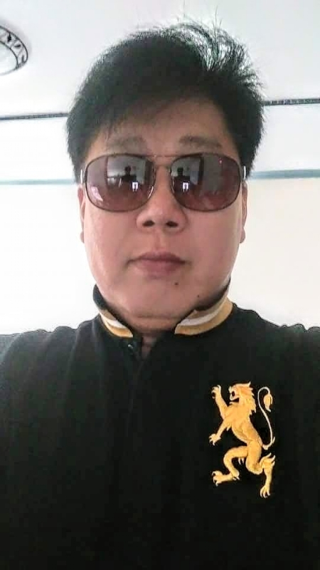 含笑半步癲的第一张照片--桃园基督教相亲网