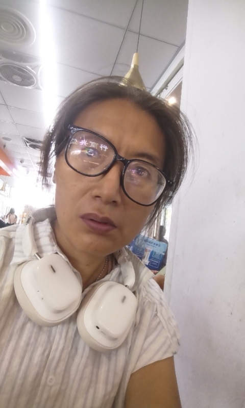 冬天的蔷薇的第三张照片--桃园基督教相亲网